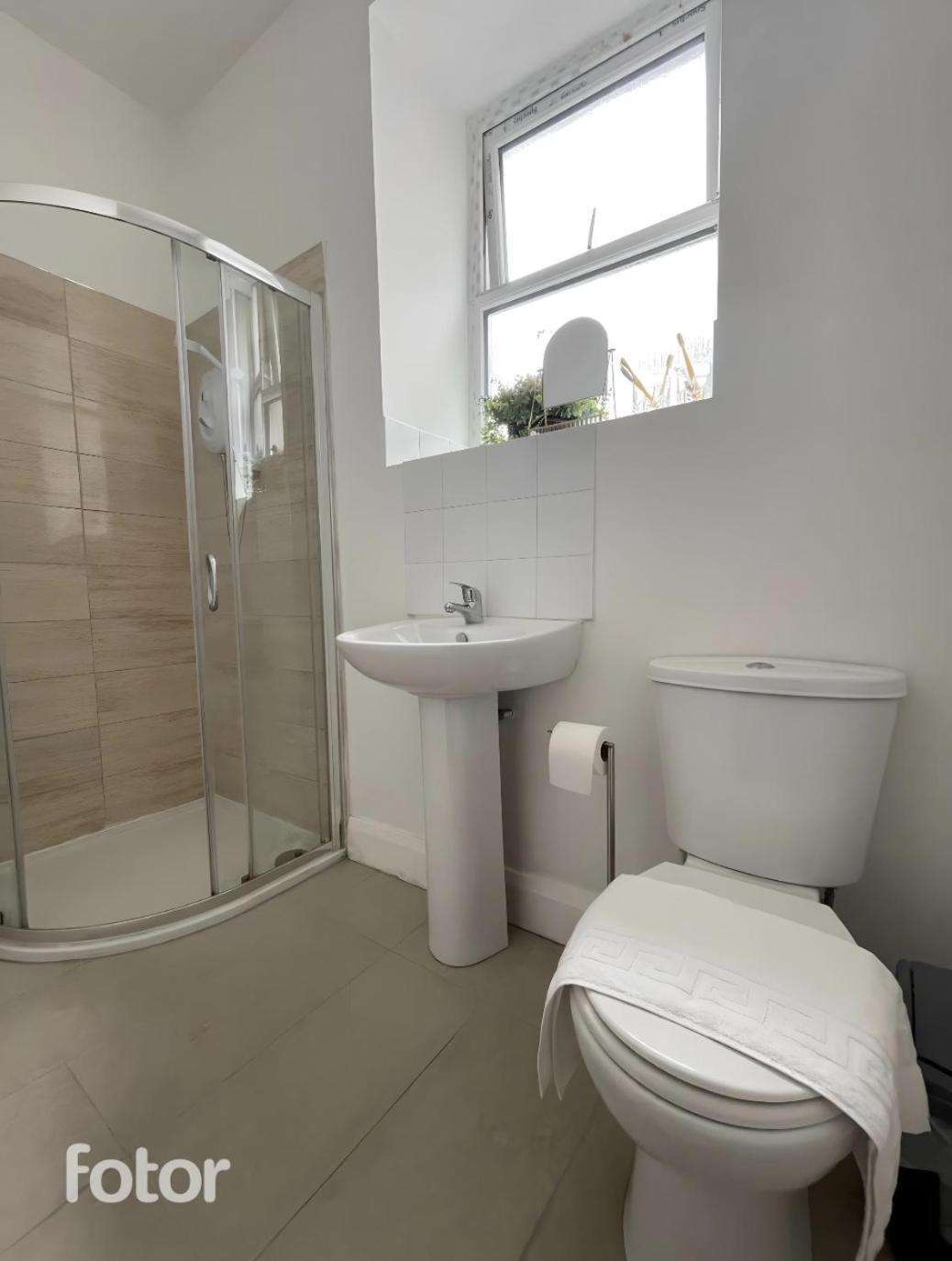 Leitrim Property Корк Екстер'єр фото