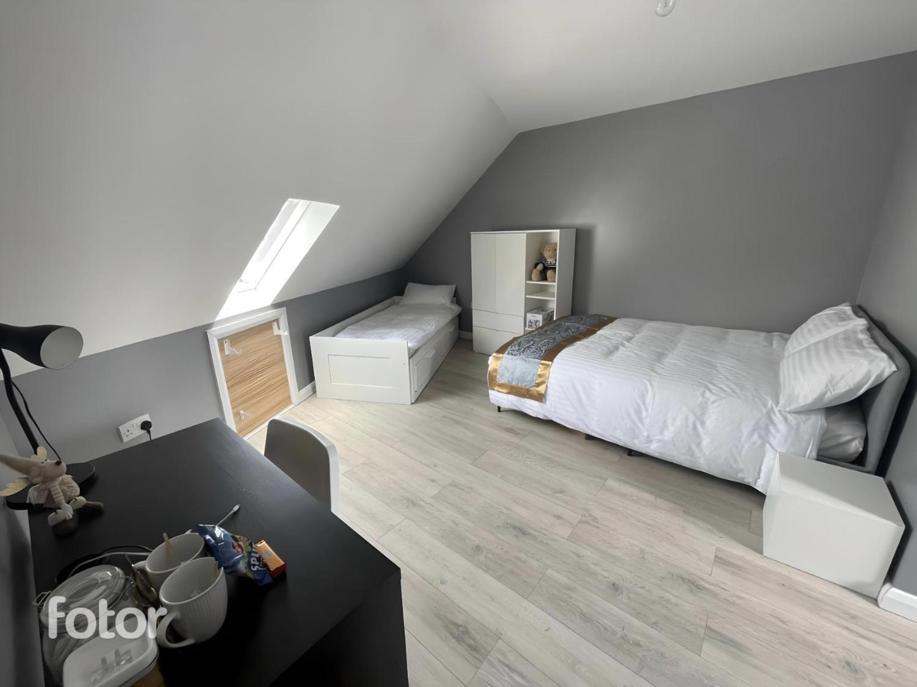 Leitrim Property Корк Екстер'єр фото