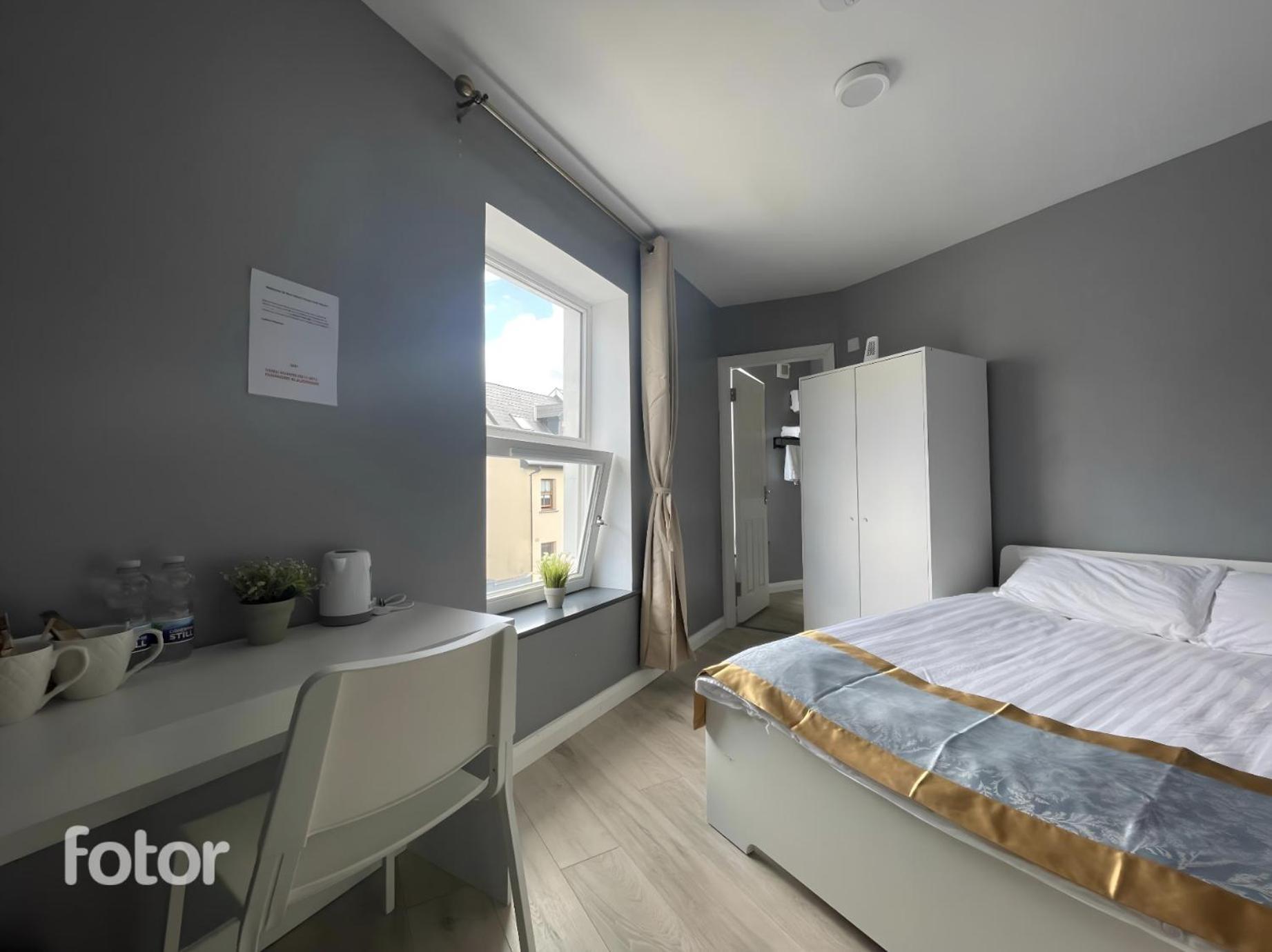 Leitrim Property Корк Екстер'єр фото